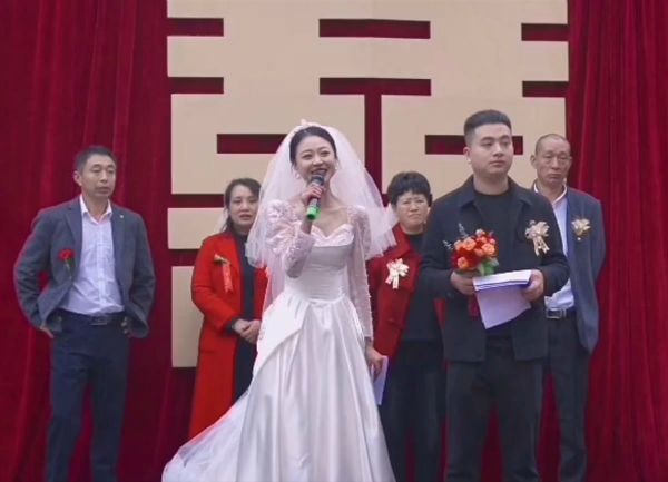 婚礼主持人是否应该兼职来平衡生活