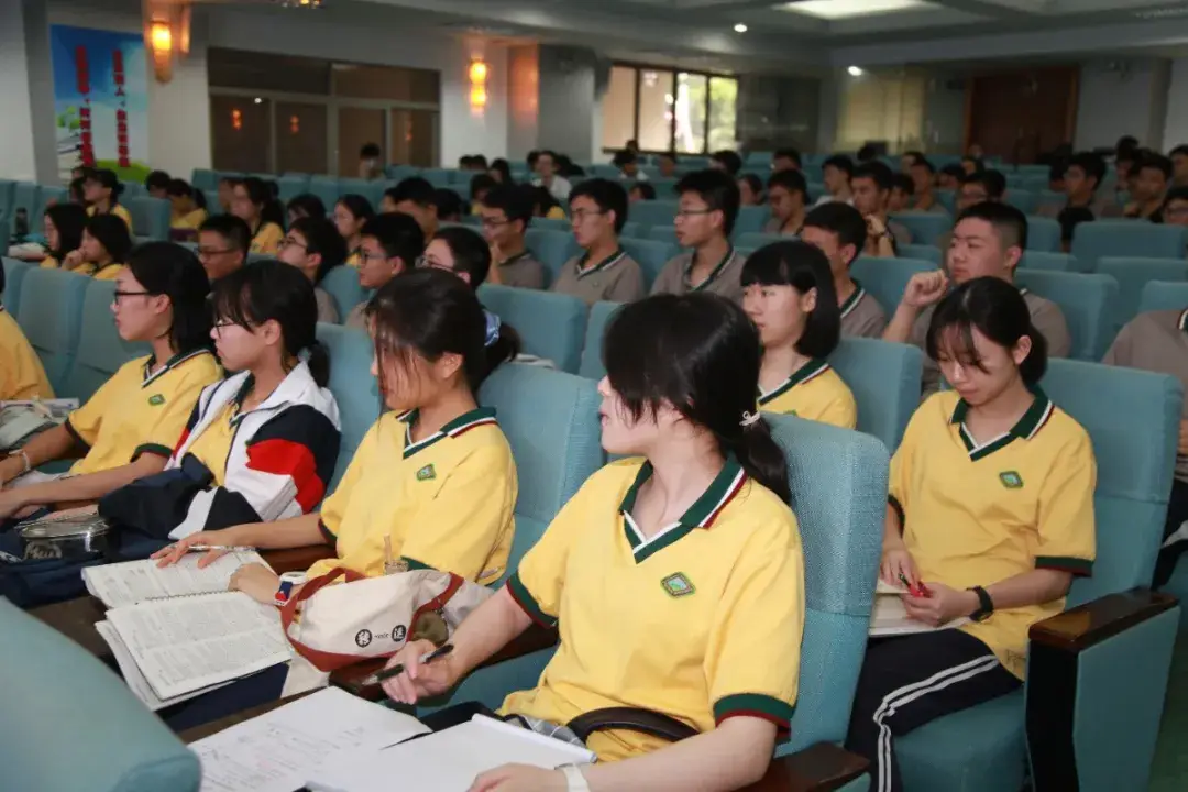国家集训队数学兼职教练如何激发学生潜力