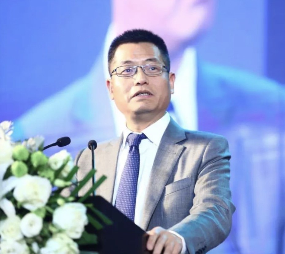 副总能同时担任董事长吗需要公司批准吗