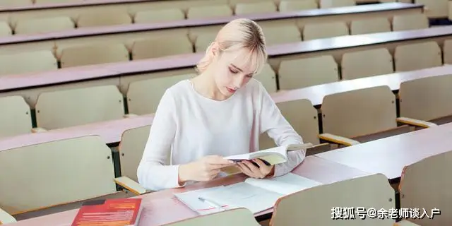 兼职打工时偶遇师母我该如何应对尴尬