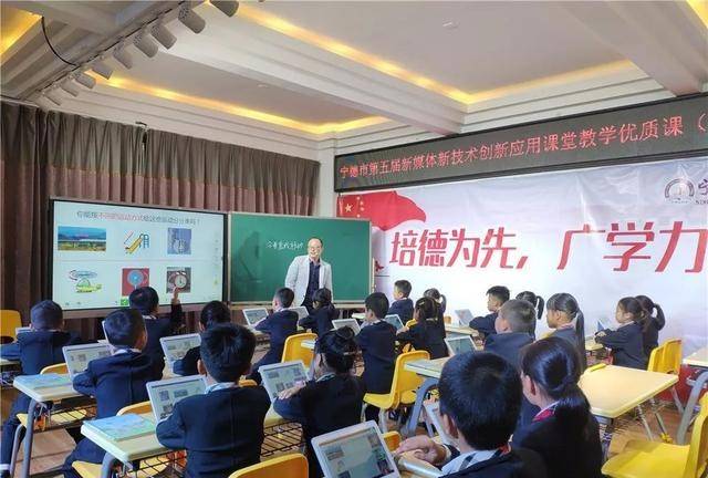 兼职辅导员工作方案如何优化学生管理效果
